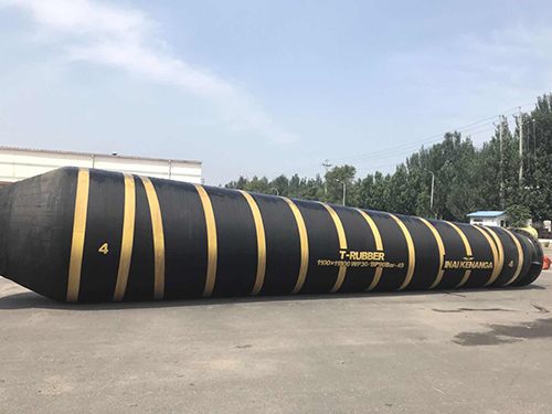 Tapered floating hose 1