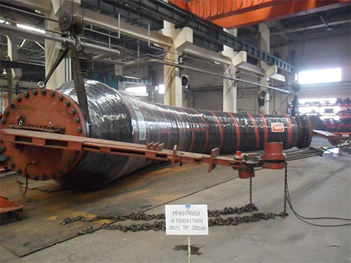 Tapered floating hose Bending test