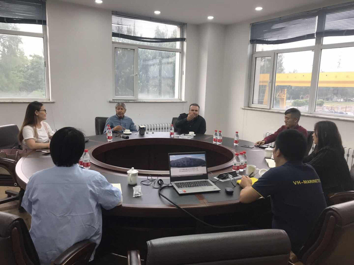 Brazilian customers visit the factory